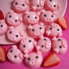 Strawberry Pig Soap Set