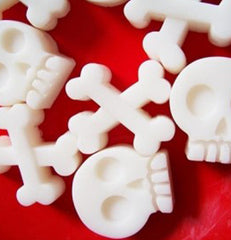 Skull and Crossbones Soap Set